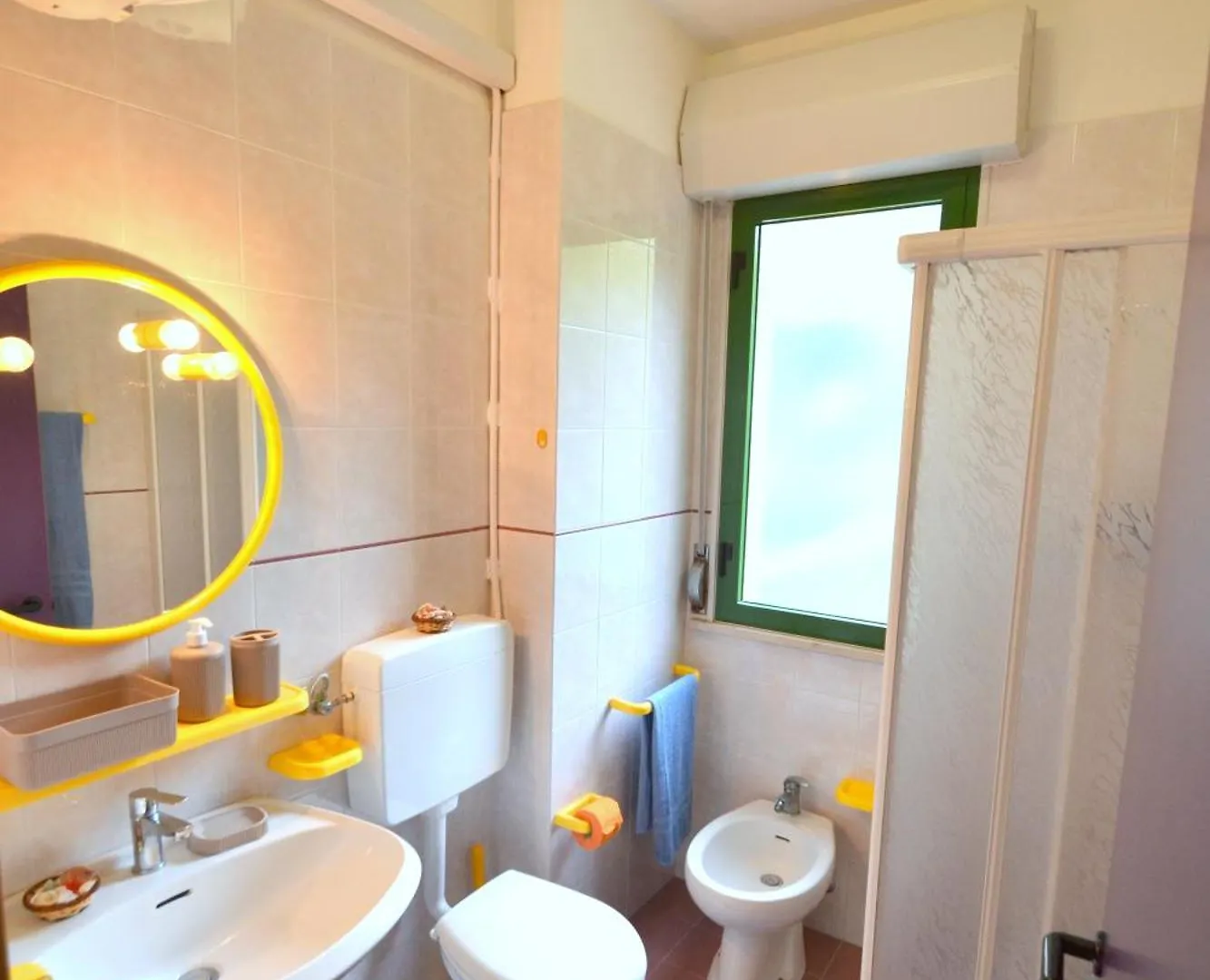 Coastal Escape Flat With Common Pool Appartement Bibione