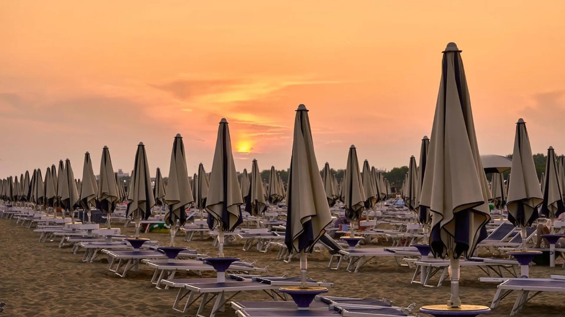 Coastal Escape Flat With Common Pool Appartement Bibione